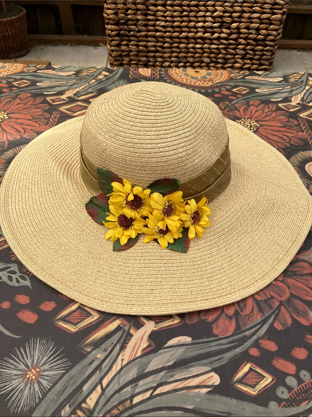NWOT Toucan Collection Floppy Woven Sun Hat